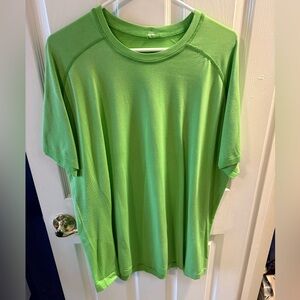 Lululemon Ments Metal Vent Tech shirt size XXL